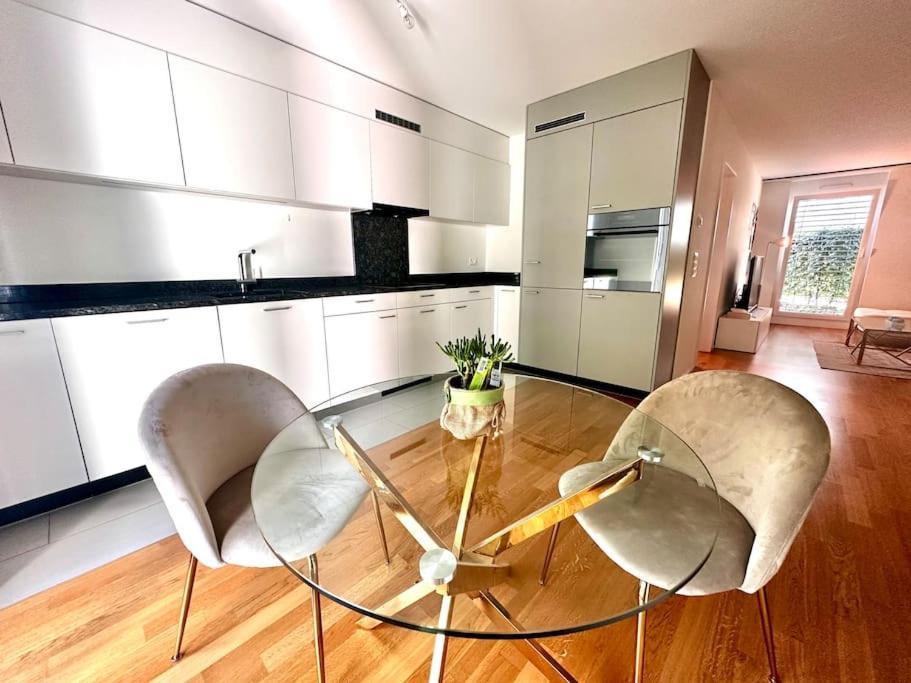 Moderne Wohnung Am Flughafen Opfikon-Glattbrugg ภายนอก รูปภาพ