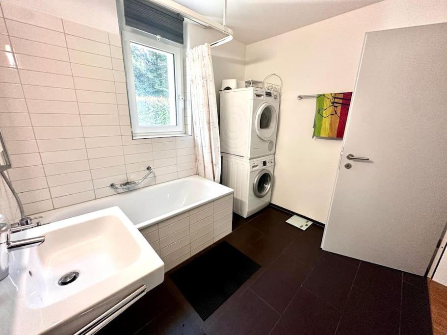 Moderne Wohnung Am Flughafen Opfikon-Glattbrugg ภายนอก รูปภาพ